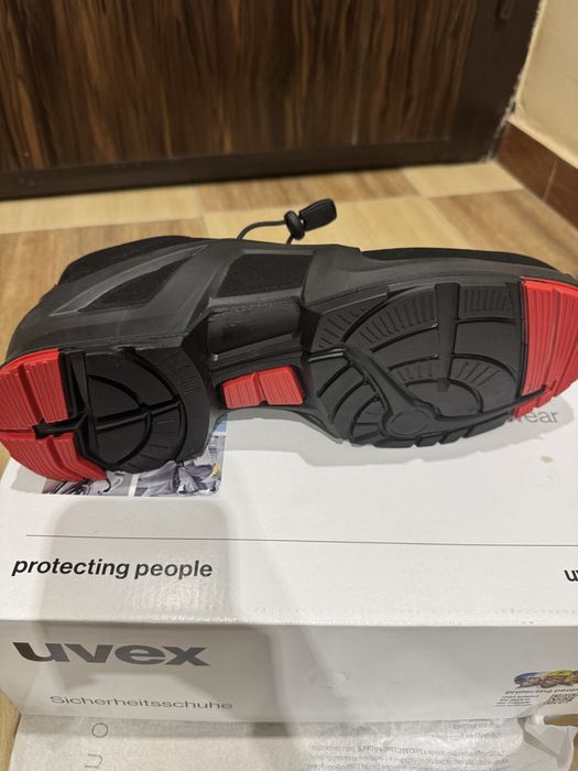 Работни обувки Uvex 44