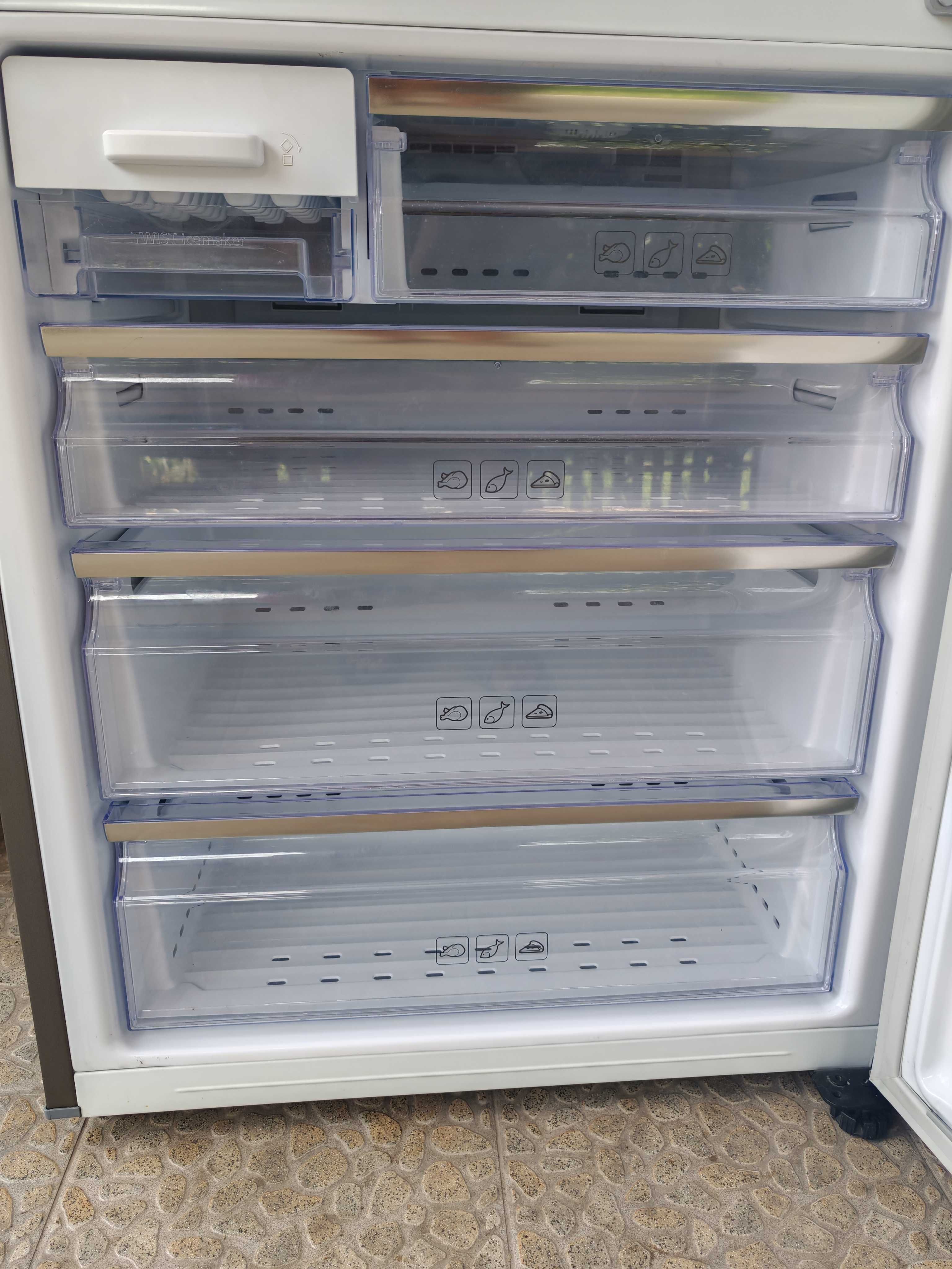 Хладилник Samsung 462литра NoFrost