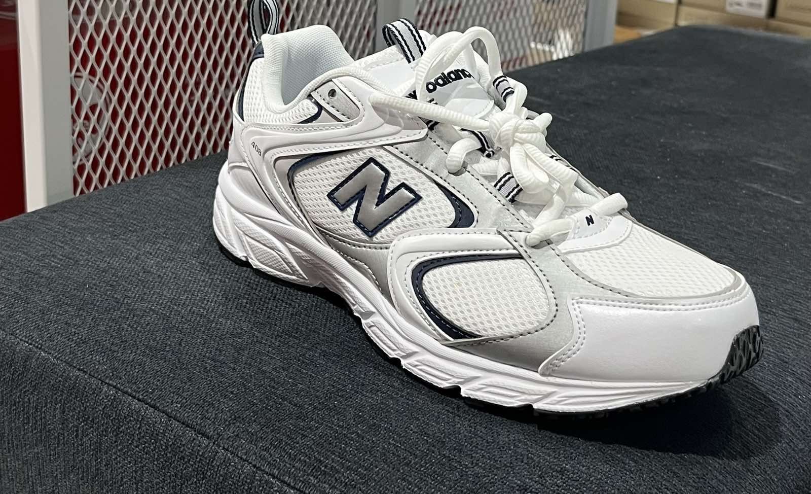 New balance white