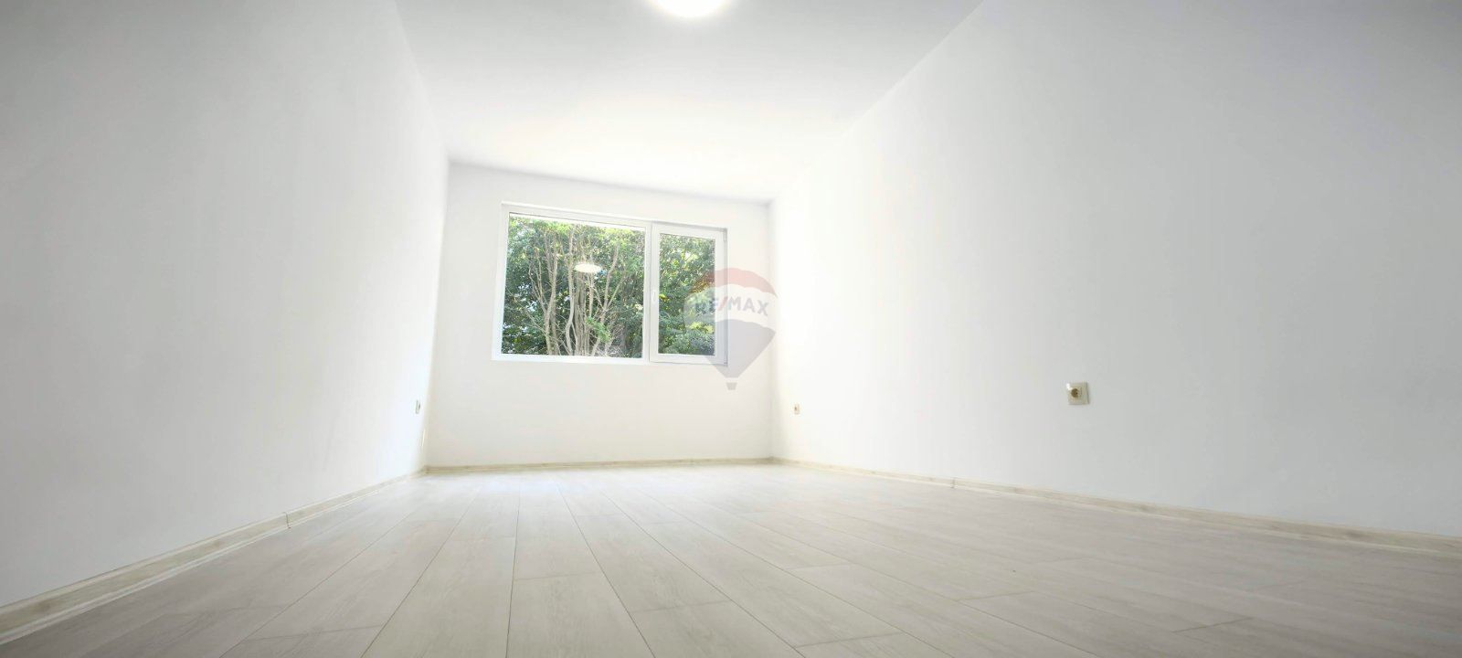 Преустроен тристаен апартамент за продажба, кв.Трошево, гр.Варна, ЙГ