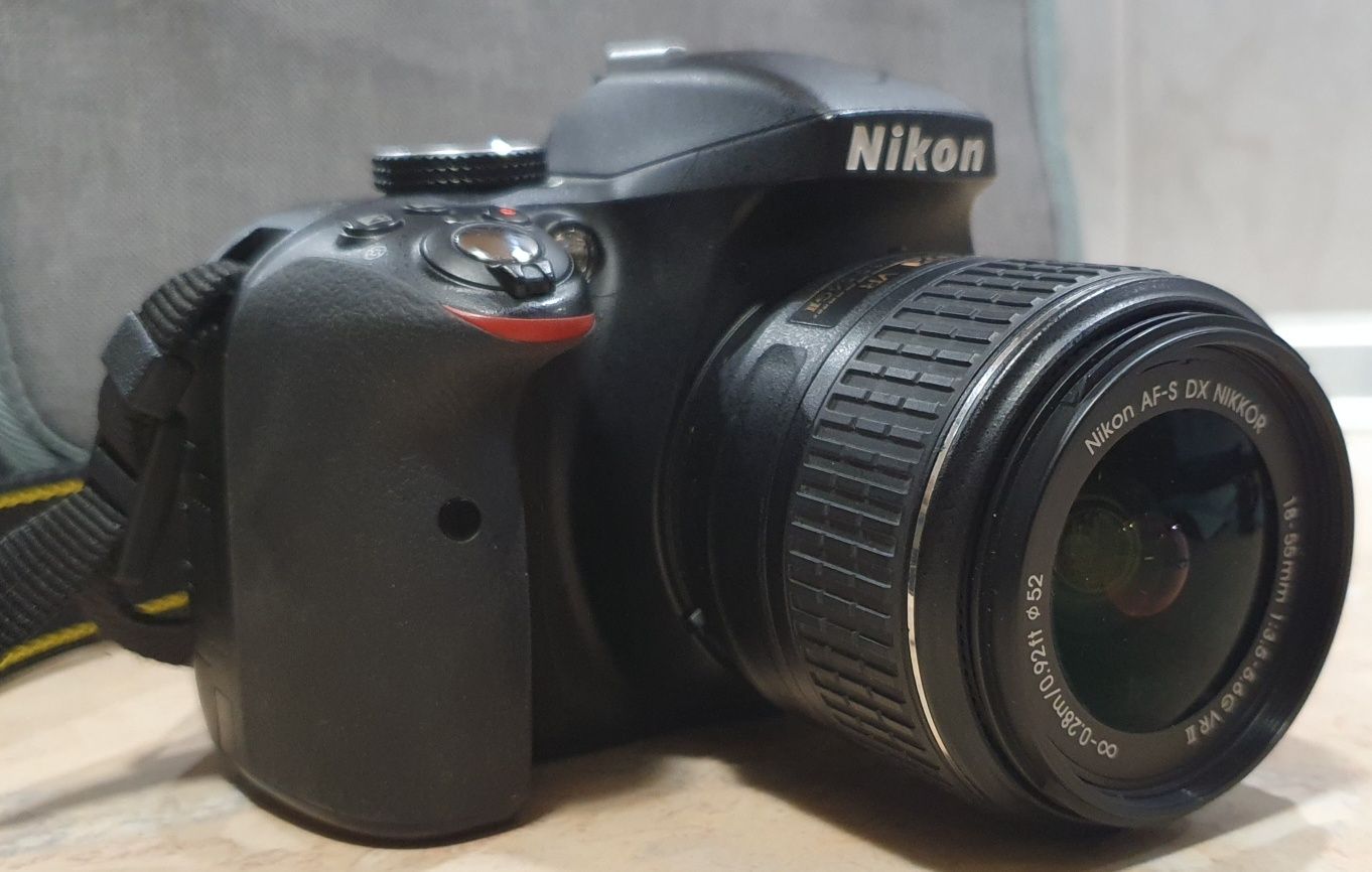 Фотоапарат Nikon D3300 + чанта