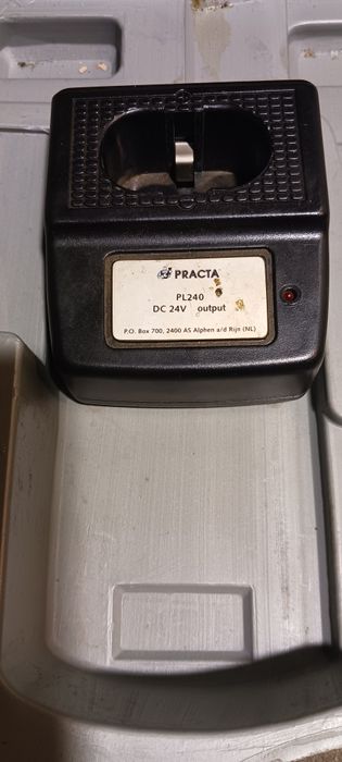 Професионален перфорат винтоверт.