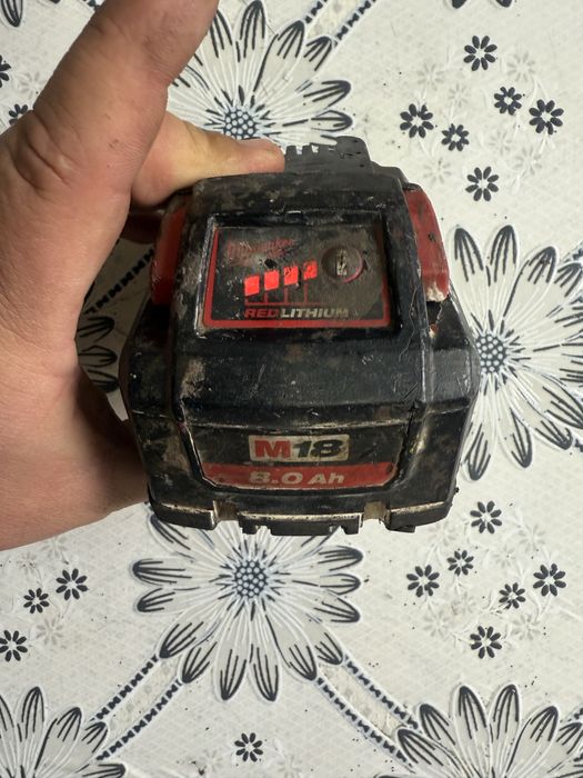 Акумулаторна батерия Milwaukee M18HB8, 18 V, 8 Ah