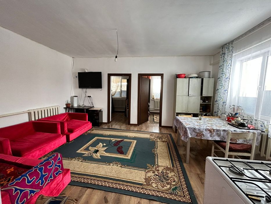 Мебель для дома отлично состояние почти новый