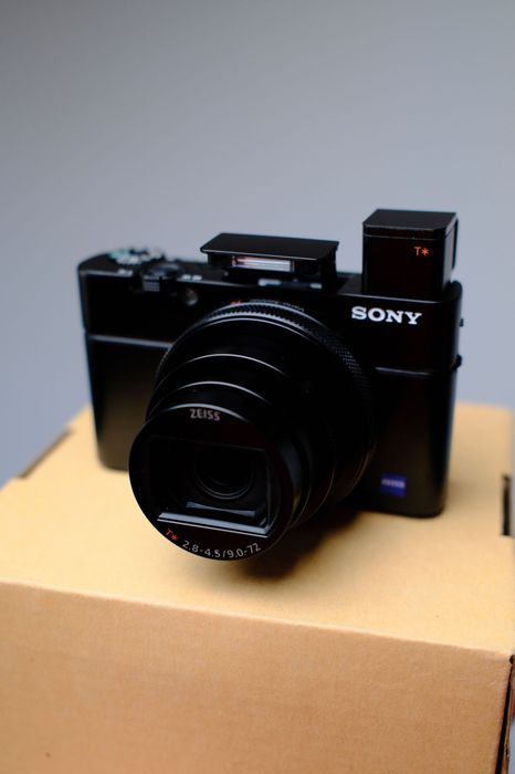 Продам Sony RX100M7