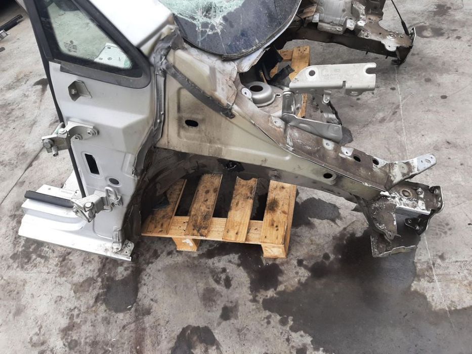 lonjeron semi aripa dreapta vw golf 5 plus