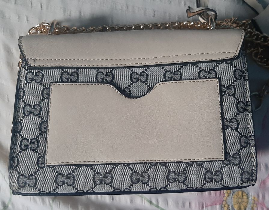 Geanta Gucci vând