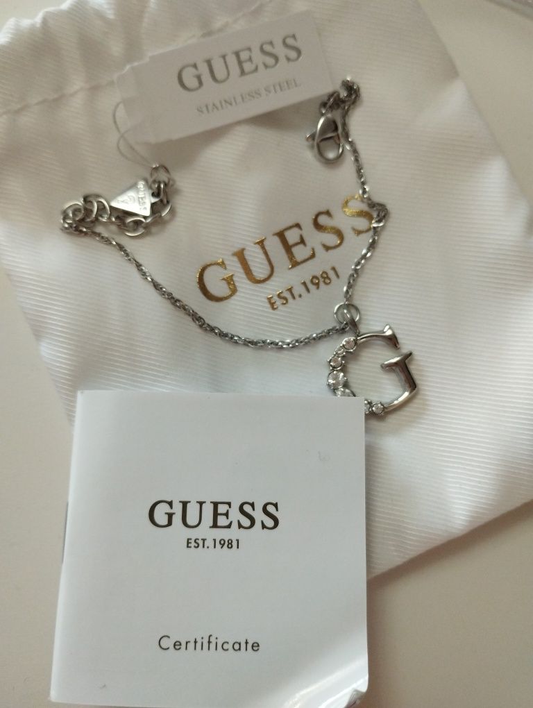 Сребърна гривна Guess