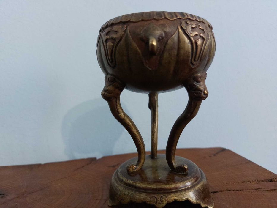 Candela Veche Bronz Sec.19. Qing Dynasty Fine Asian Art, RAR!