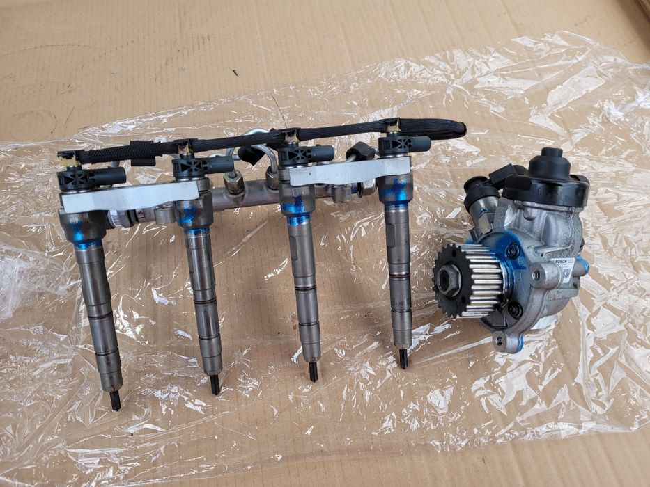 Injectoare Injector 2.0 Tdi CRB CKF Skoda Octavia 3 VW Golf 7 04L13027