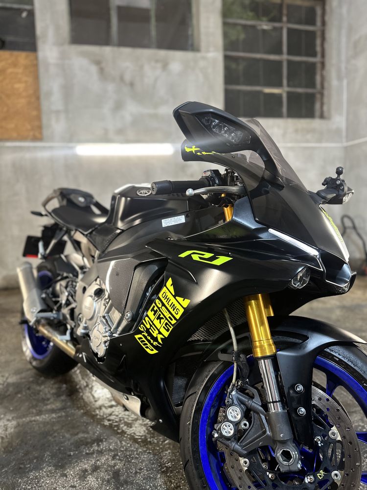 Yamaha R1 RN32 2017