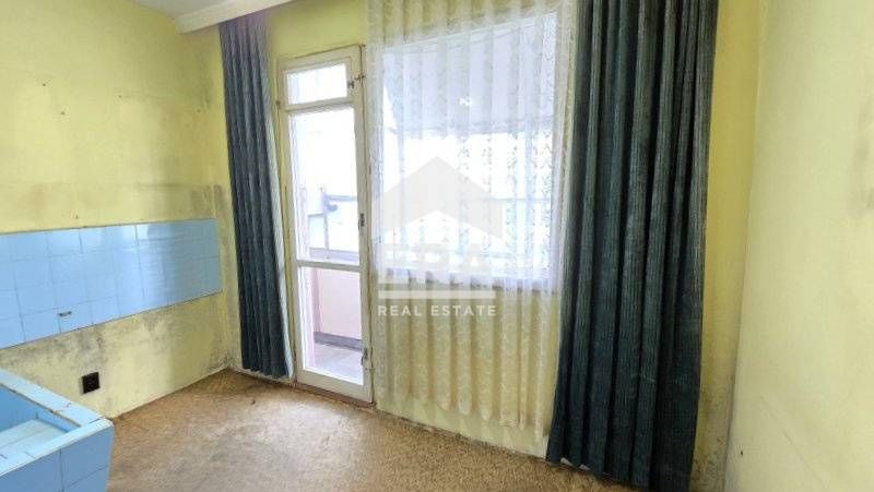 Продава се Двустаен апартамент в Варна, Погреби - 59 кв.м за 1456 €/кв.м - Снимка #1