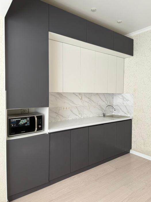 Кухонный ! Срочно продается , в хорошем состояний