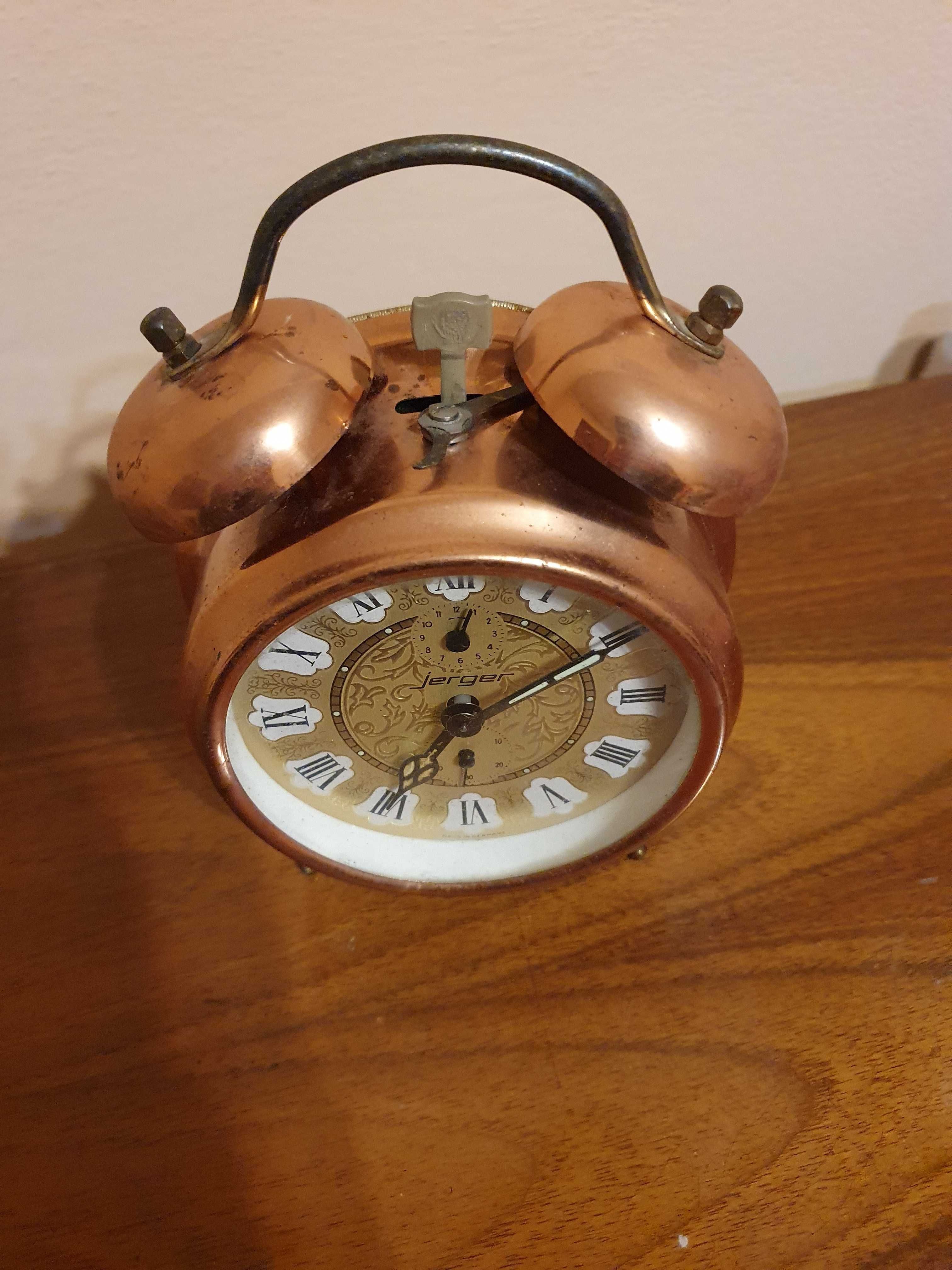 Vand ceas mecanic desteptator