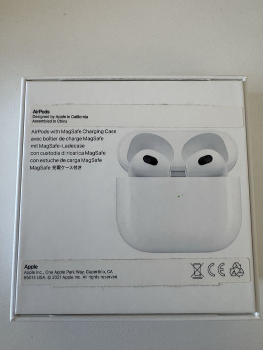 Слушалки Apple AirPods 3, MagSafe Charging Case