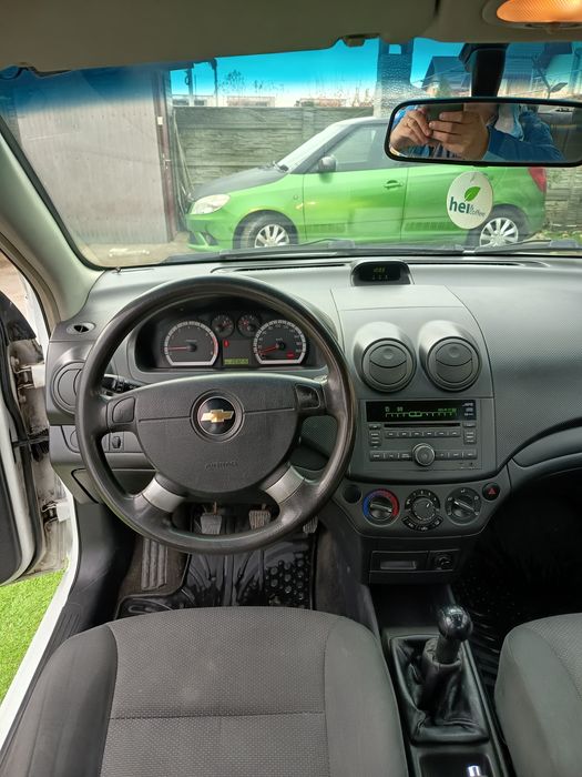Vând Chevrolet Aveo Benzina 1,2/85cp/2010