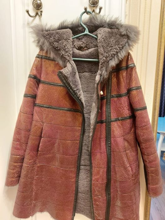 Продам детскую дубленку