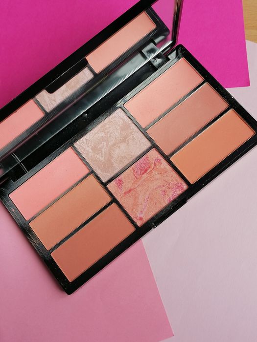 Палитра за лице Revolution Freedom Pro Blush & Highlight Pelette