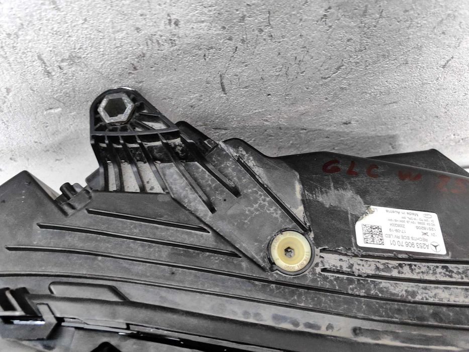 Оригинален фар Мерцедес ГЛЦ  Mercedes 253 GLC Led Feis