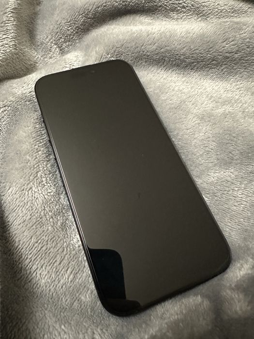 Чисто нов iPhone 16 Pro Max с гаранция