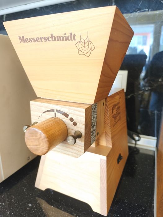 Зърномелачка марка Messerschmidt
