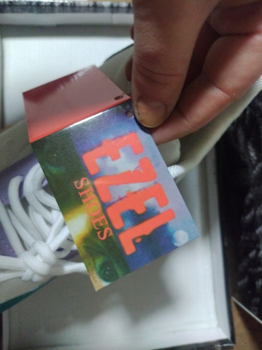 Дамски маратонки Нови с етикет