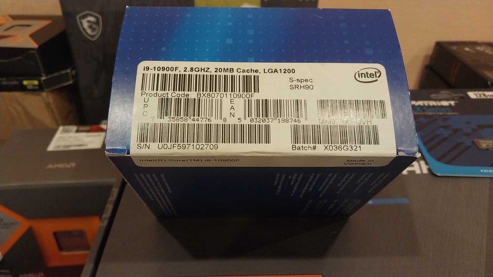 Новый Процессор 10-го поколения Core i9 10900F. Box из США с кулером.