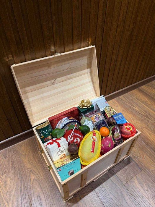 Сундуки с фруктами и сладостями подарки новогодние корпоративные Оптом