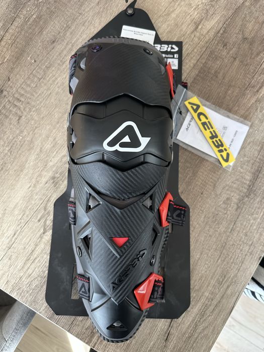 Наколенти за мотор или атв