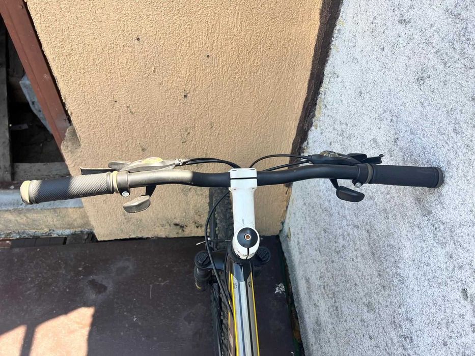 bicicleta UNIVEGA HT-300 26" BLACK/GREEN (L)