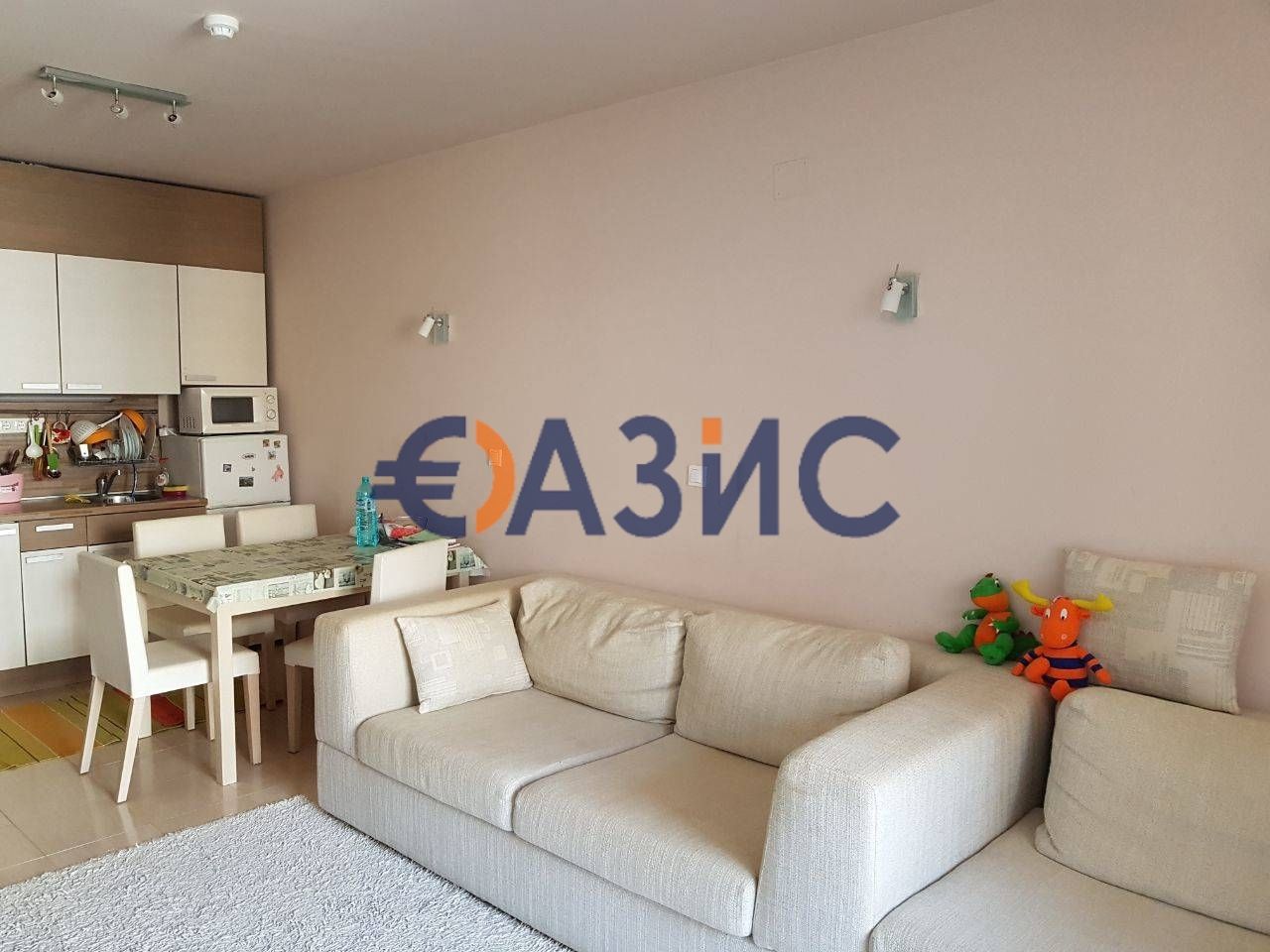 Продава се Двустаен апартамент в Поморие - 69 кв.м за 1087 €/кв.м - Снимка #2