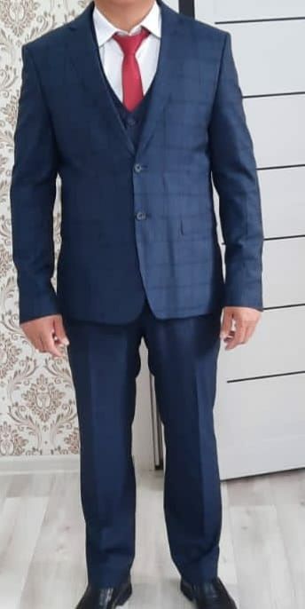 Продам срочно костюм комплект