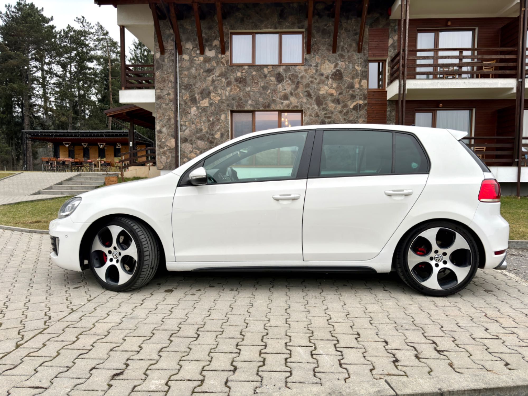 VW Golf 6 GTI 2.0 TSI DSG | Xenon | Led | Camera | Park Assist