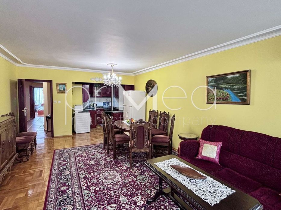 Дава се под наем Многостаен апартамент в Бургас, Център - 140 кв.м за 797.64 € - Снимка #2