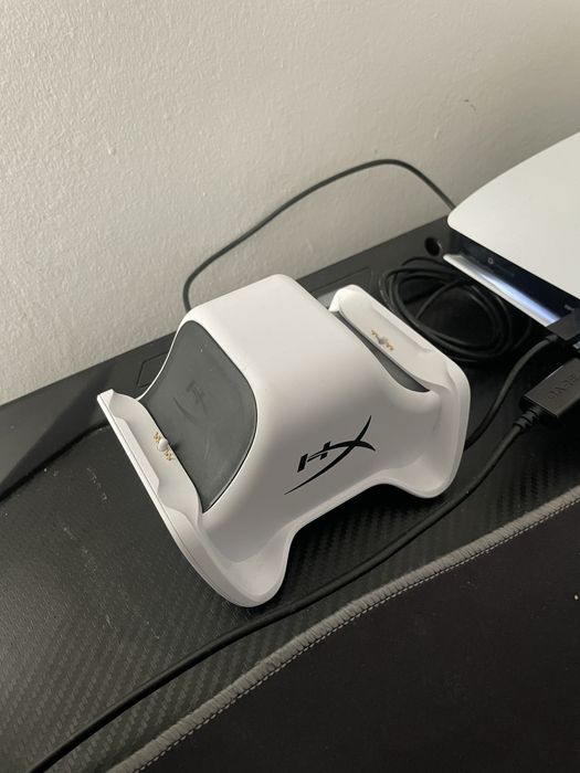 Vând Playstation 5 pret negociabil