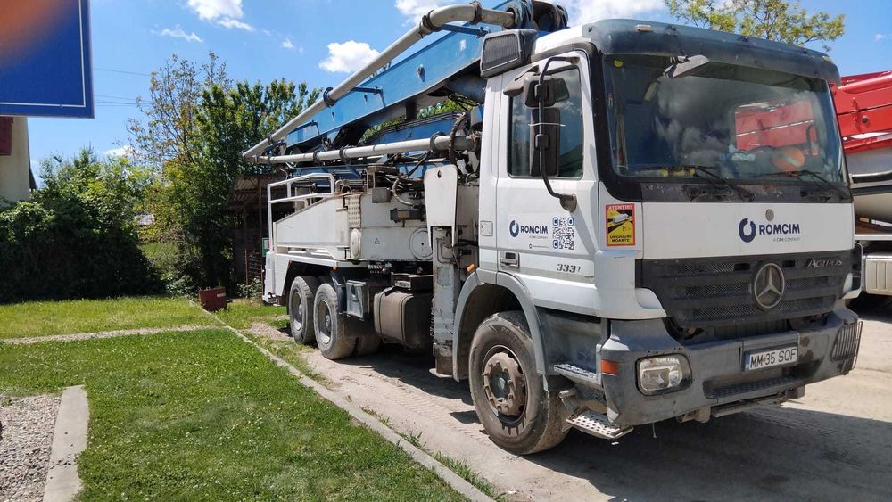 Vand autopompa de beton Mercedes + Coime/Antonelli de 37 m