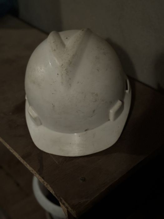 Стройтельная каска