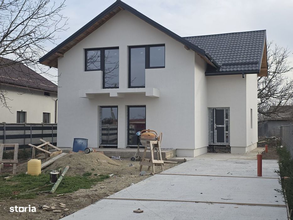 Ocazie in Caciulati! Casa idividuala noua la 15 minute de capitala!