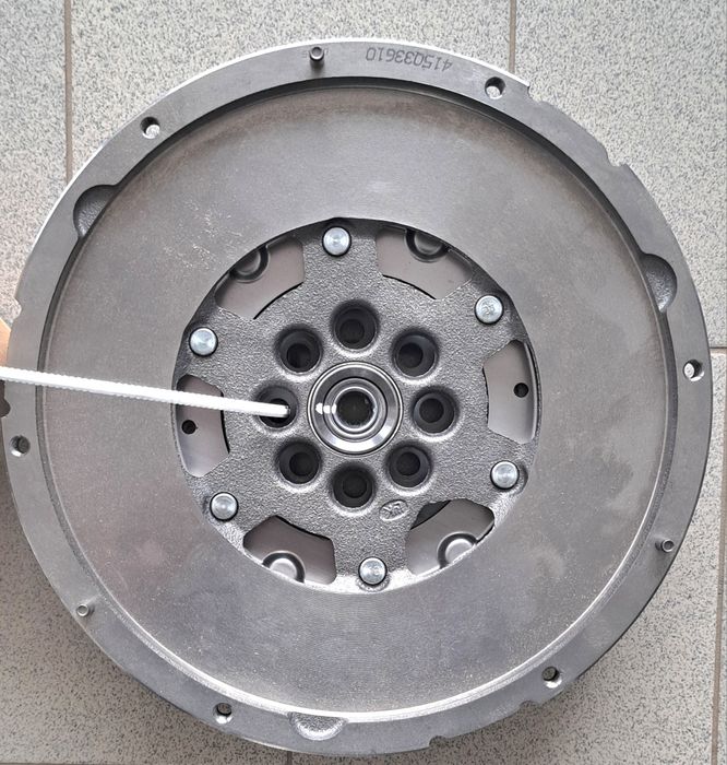 Chit Ambreaj Luk Crafter 2.5 Tdi 109 / 136 Cai  Volanta Placă Disc Noi