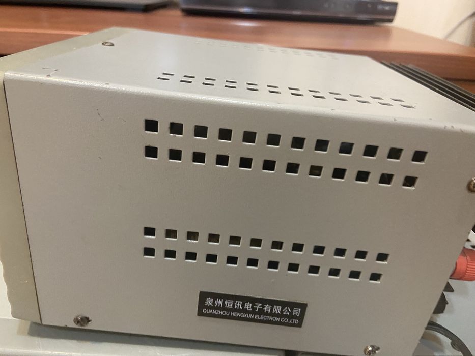 Блок питания для радиостанции DWC-12AM продаю