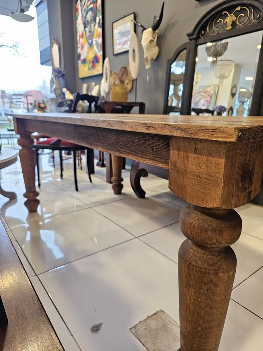 Рустик трапезна маса изработена от Дъб