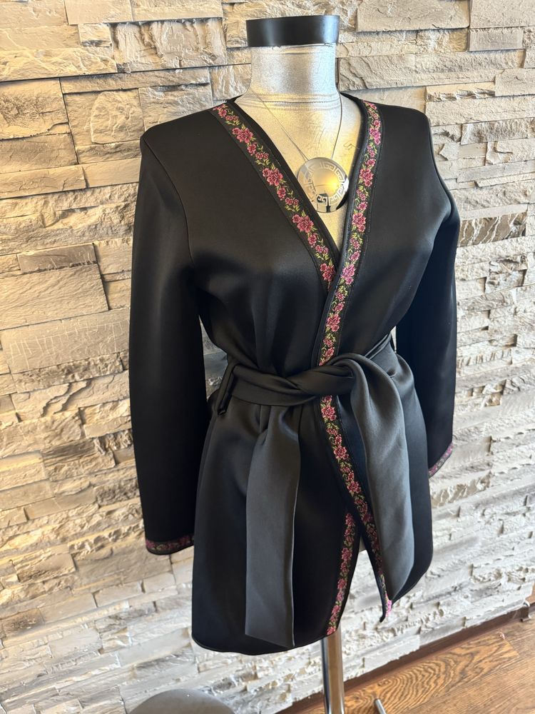 Trenci superb cu broderie Misstio Boutique