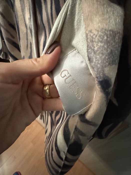 Guess- дамско палто, ново!