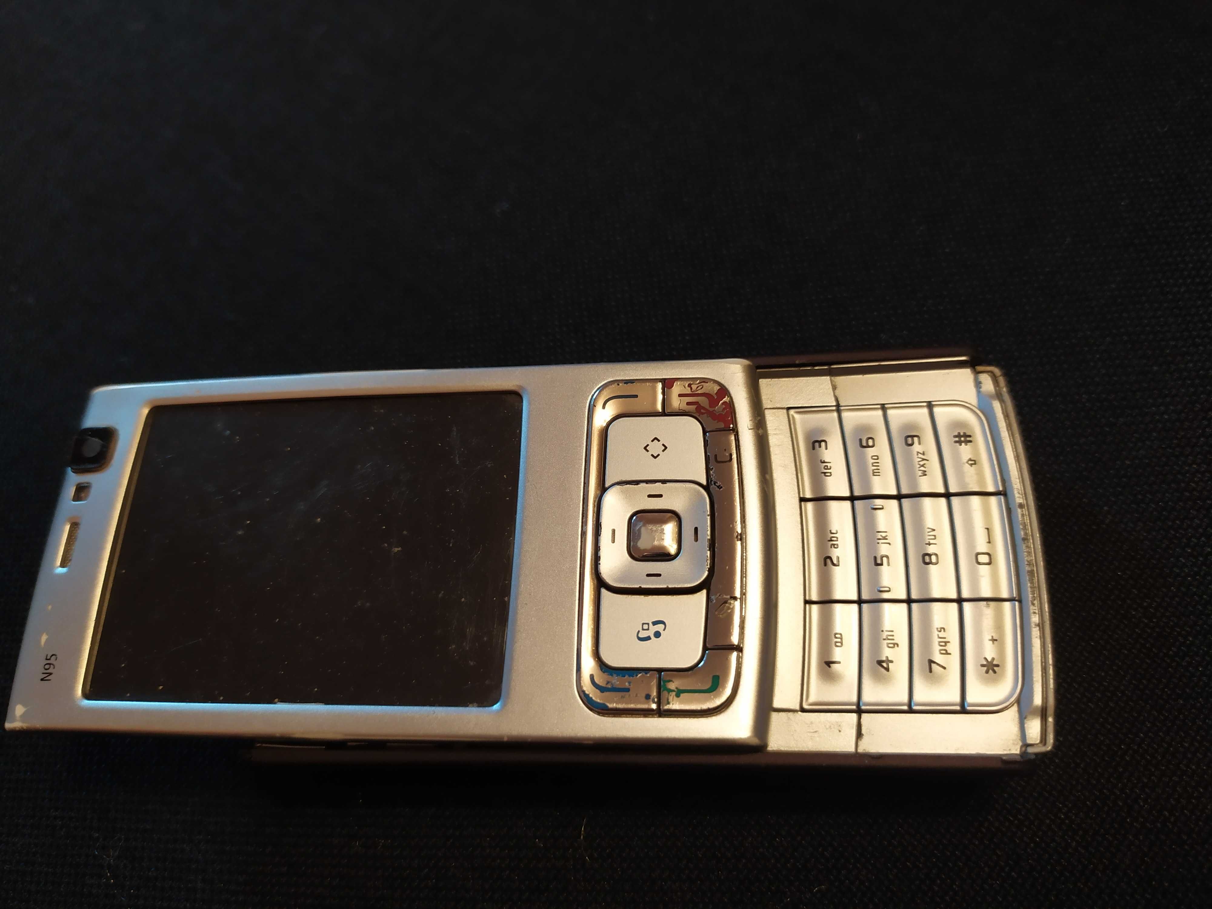 2 Telefoane Nokia N95 si N82