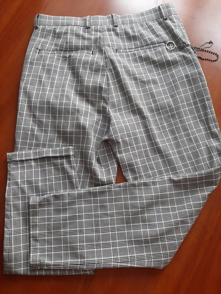 Pantaloni in carouri, Zara