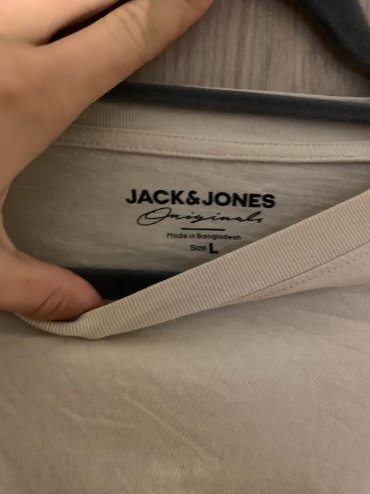 jack and jones t-shirt  Size: L Price: 20 lei