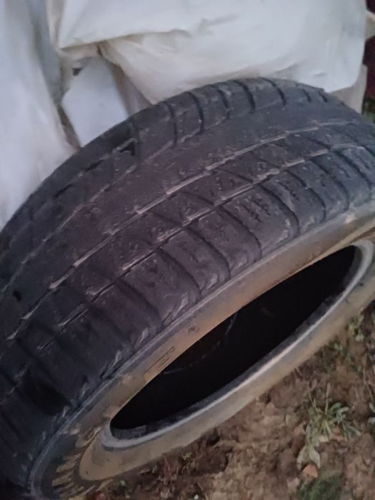 Автошины зимние б/