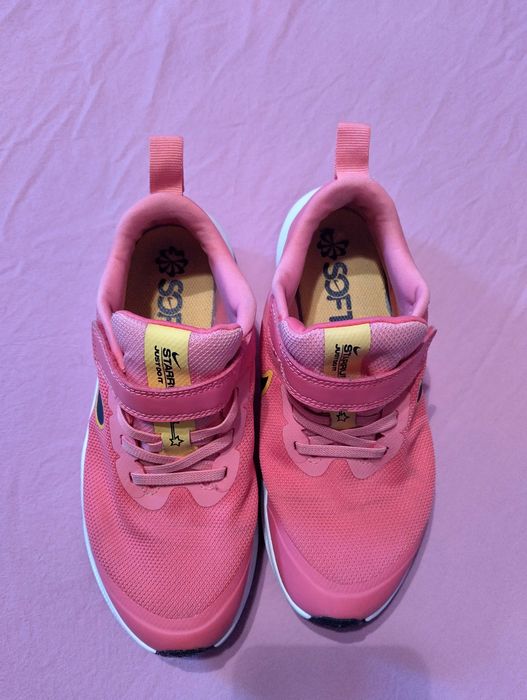 Маратонки за момиче