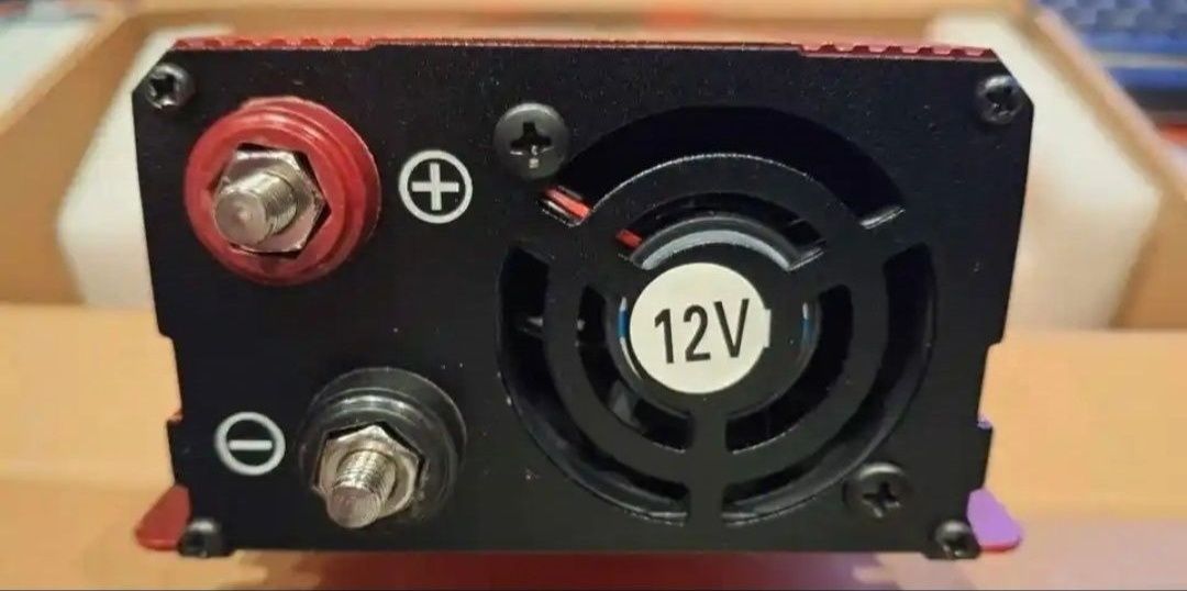 Invertor auto 12V/220V 2200W sinus pur foisor camper rulota