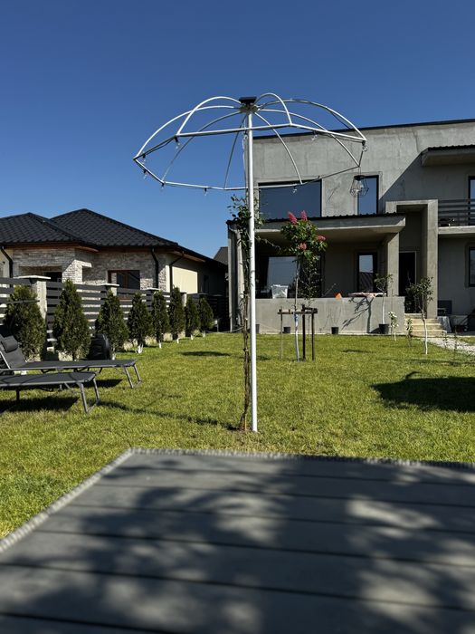 Casa moderna de vanzare comuna Slatioara